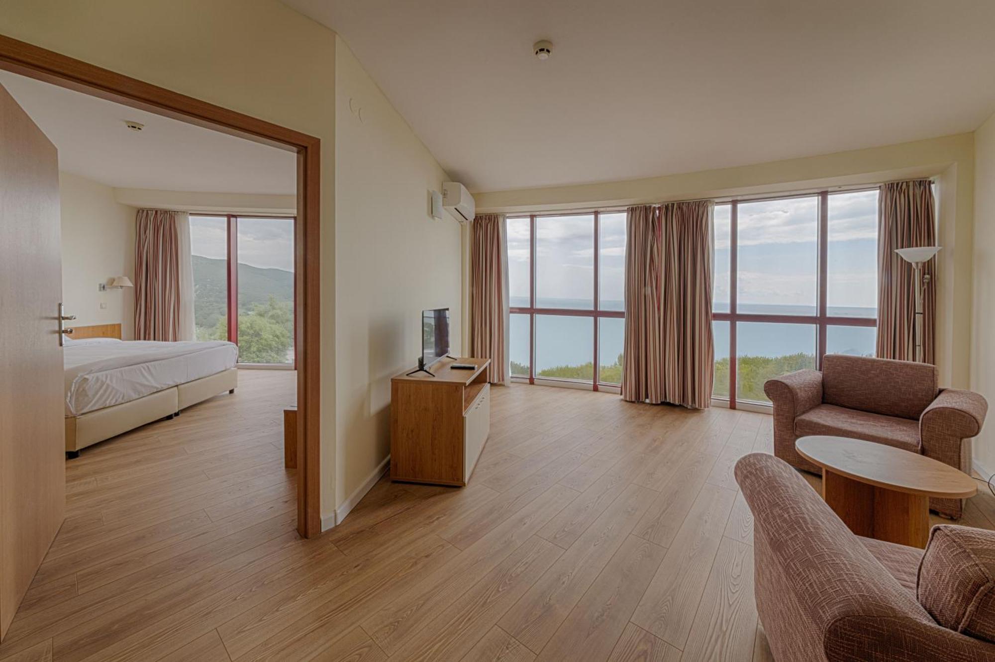 Helios Spa Hotel - All Inclusive Golden Sands Esterno foto